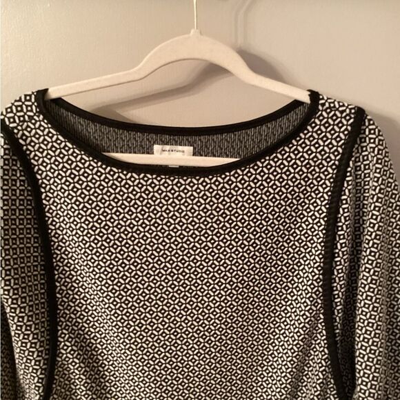 MAX STUDIO SIZE XL BLACK AND WHITE DOUBLE KNIT 3/4 SLEEVE SHIFT DRESS - Picture 4 of 7